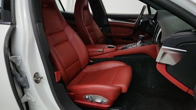 2014 Porsche Panamera 4