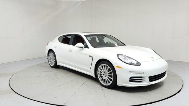 2014 Porsche Panamera 4