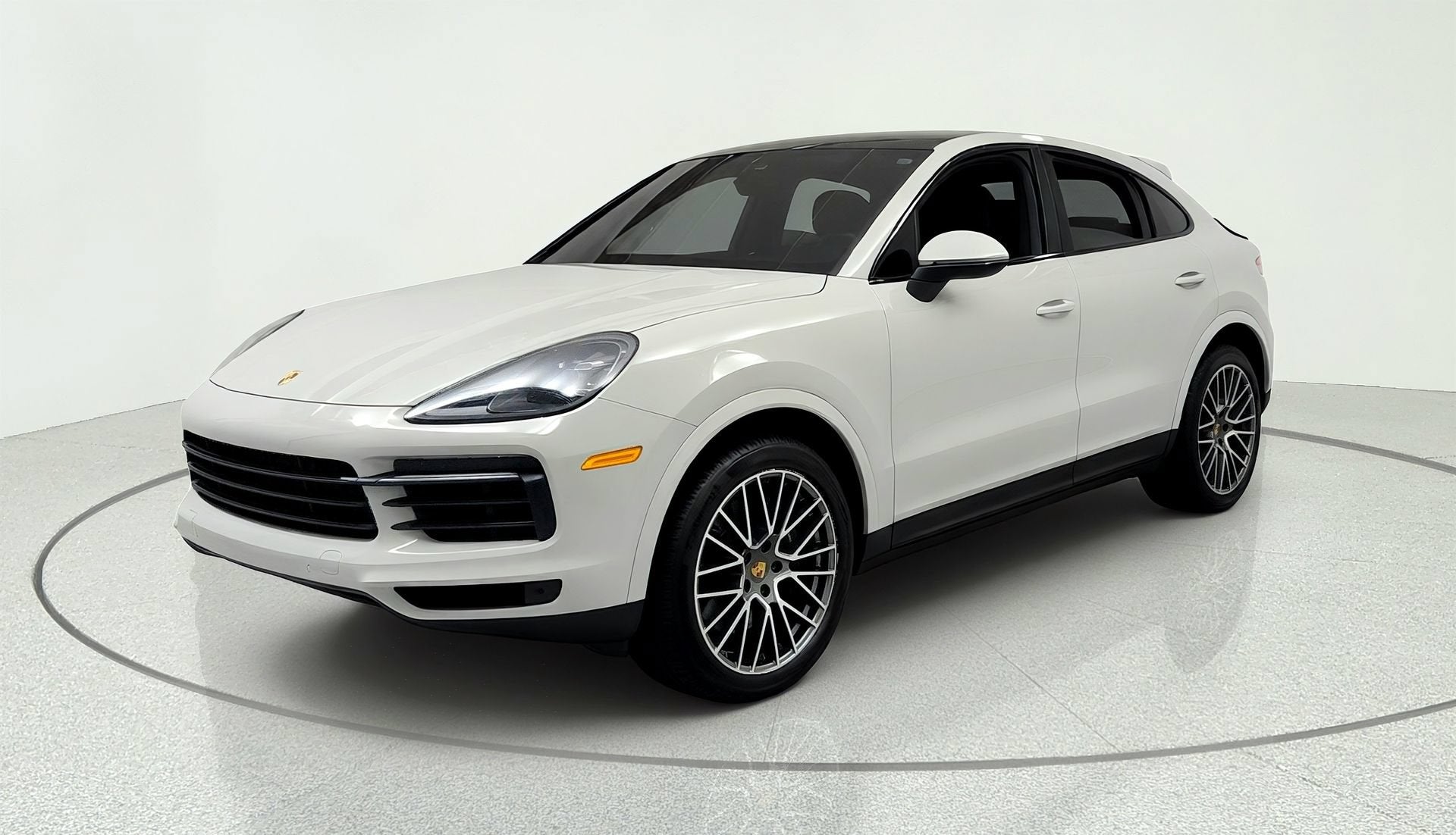 2021 Porsche Cayenne -'s photo